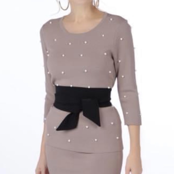 Brian Bailey Pearl Embellished Sweater - Picture 1 of 3